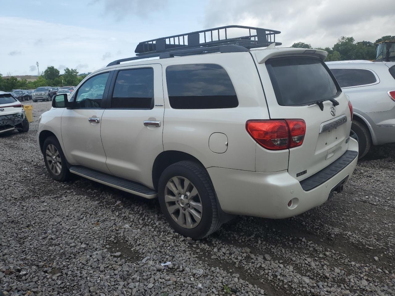 2014 TOYOTA SEQUOIA PL - Image 2