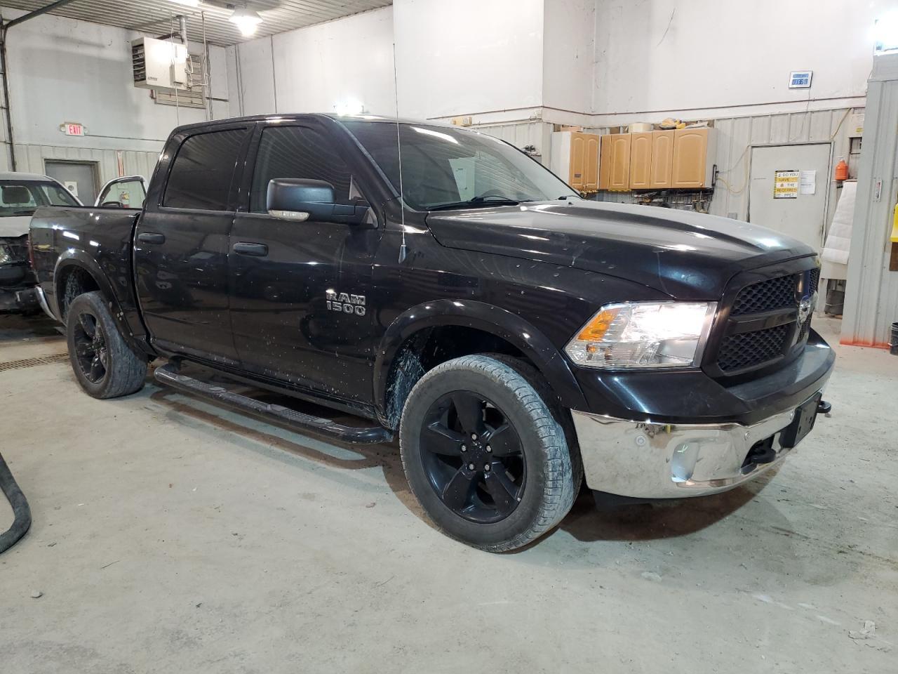 2015 RAM 1500 SLT - Image 4
