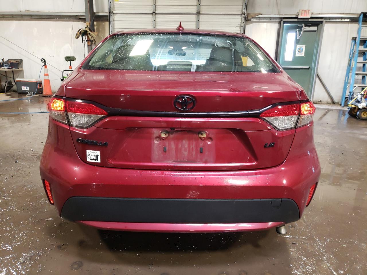 2022 TOYOTA COROLLA LE - Фото 6