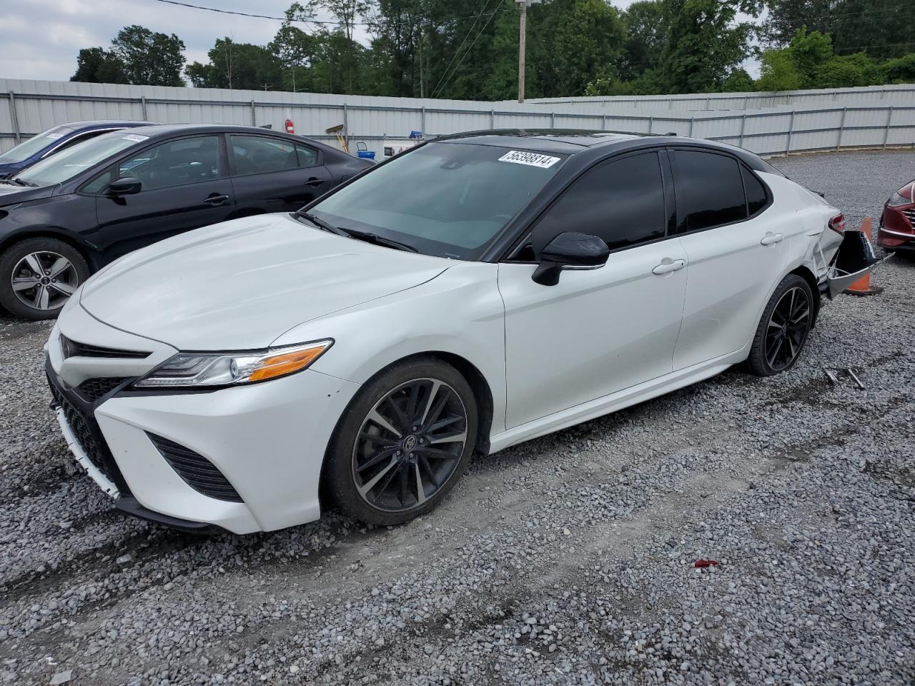 2020 TOYOTA CAMRY XSE car image