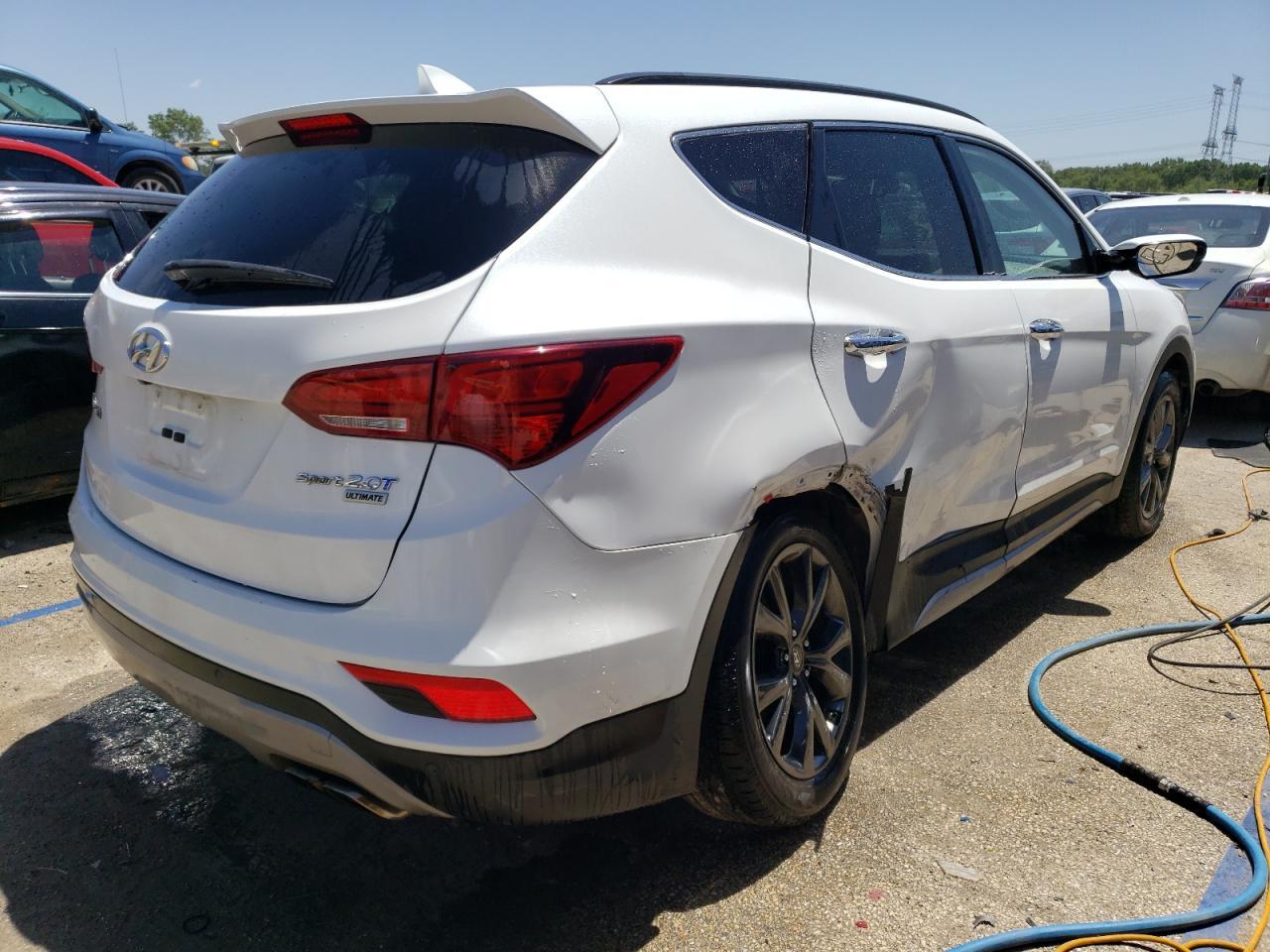 2017 HYUNDAI SANTA FE S - Image 3