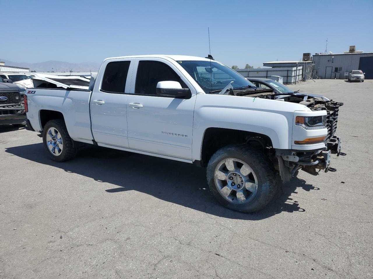 2018 CHEVROLET SILVERADO - Фото 4