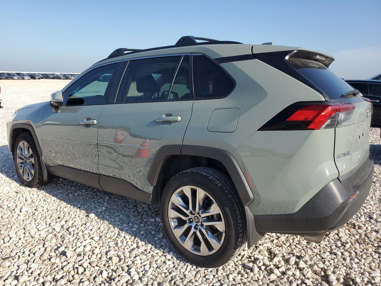 2020 TOYOTA RAV4 XLE P - Image 2