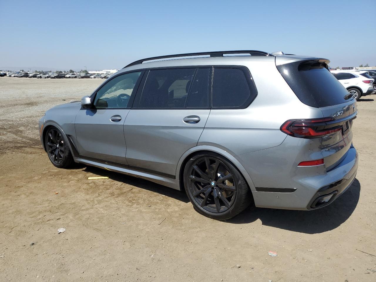 2024 BMW X7 XDRIVE4 - Image 2