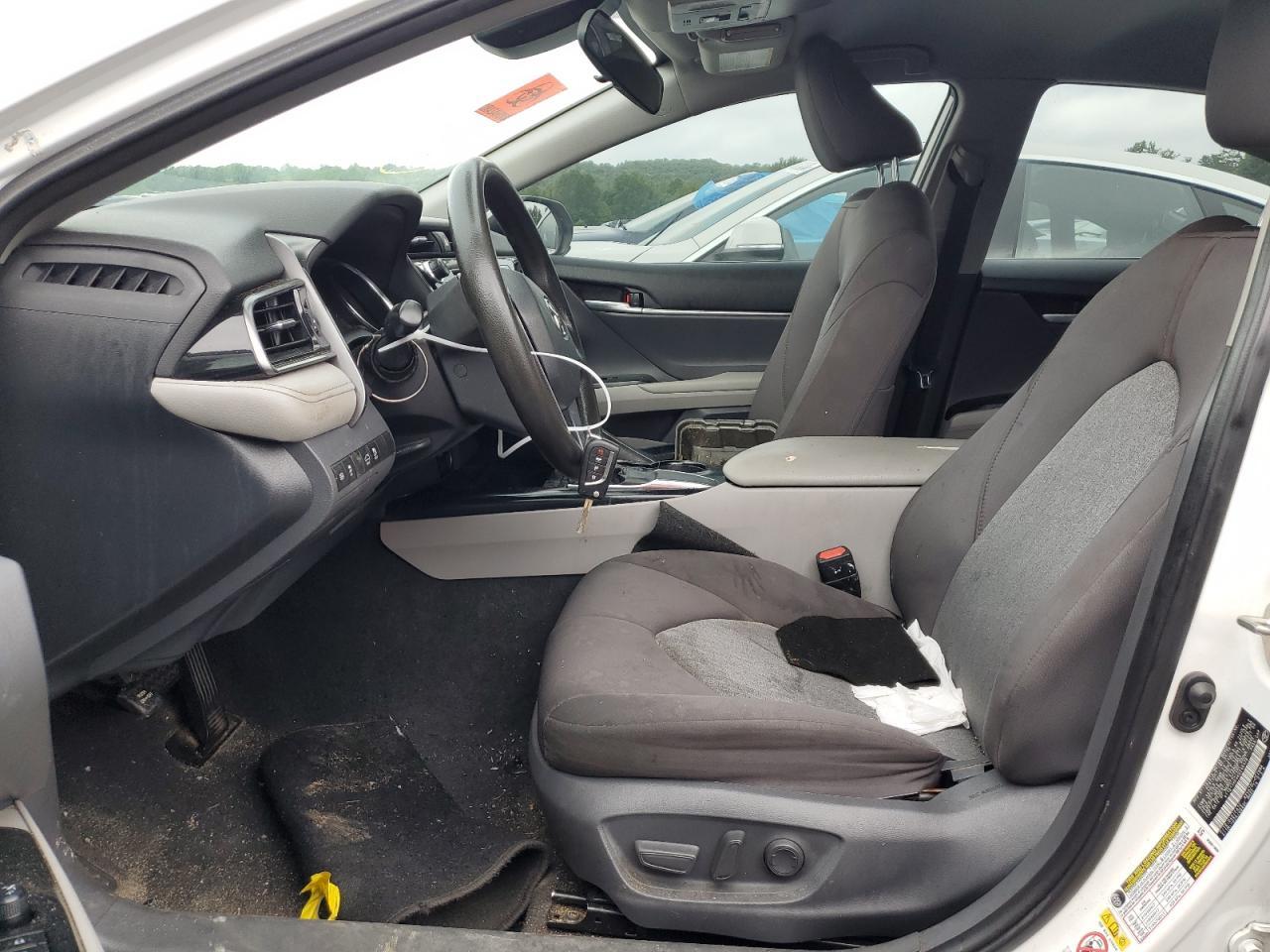 2019 TOYOTA CAMRY L - Image 7