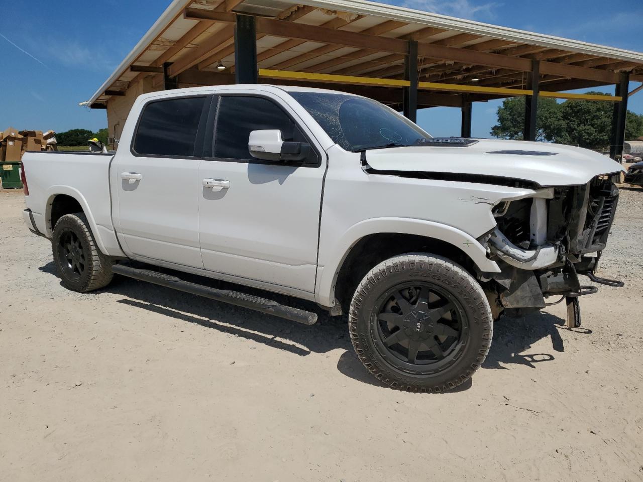 2019 RAM 1500 LARAM - Фото 4