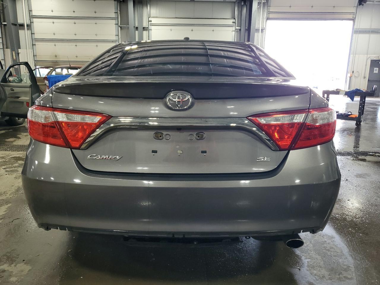 2017 TOYOTA CAMRY LE - Image 6