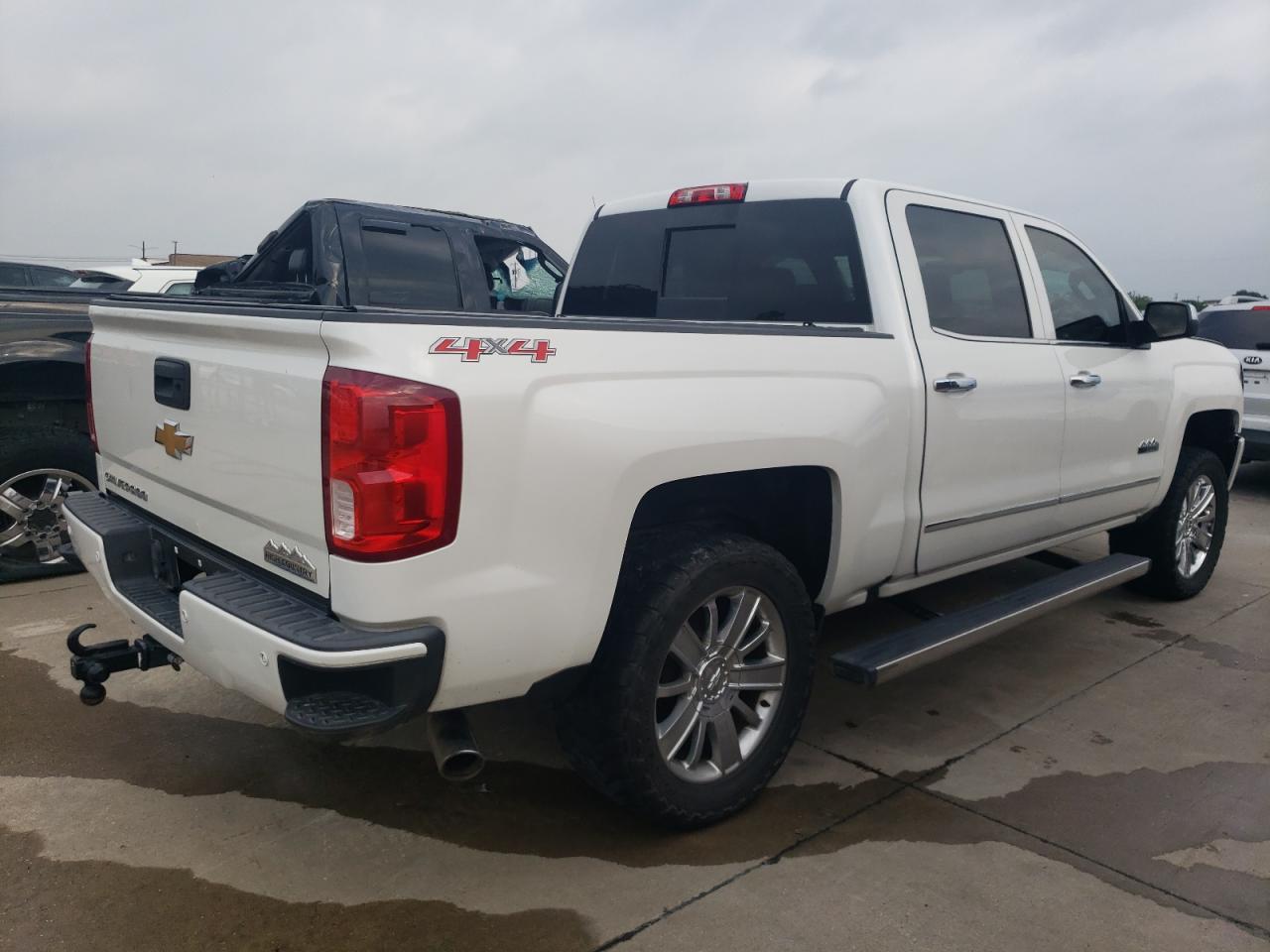 2017 CHEVROLET SILVERADO - Фото 3
