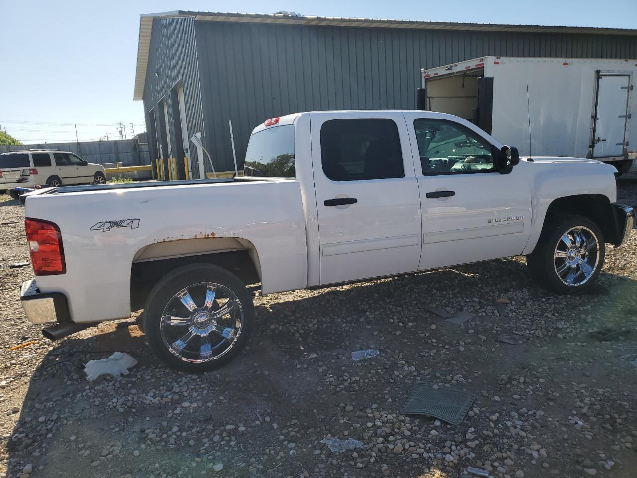 2013 CHEVROLET SILVERADO - Фото 3