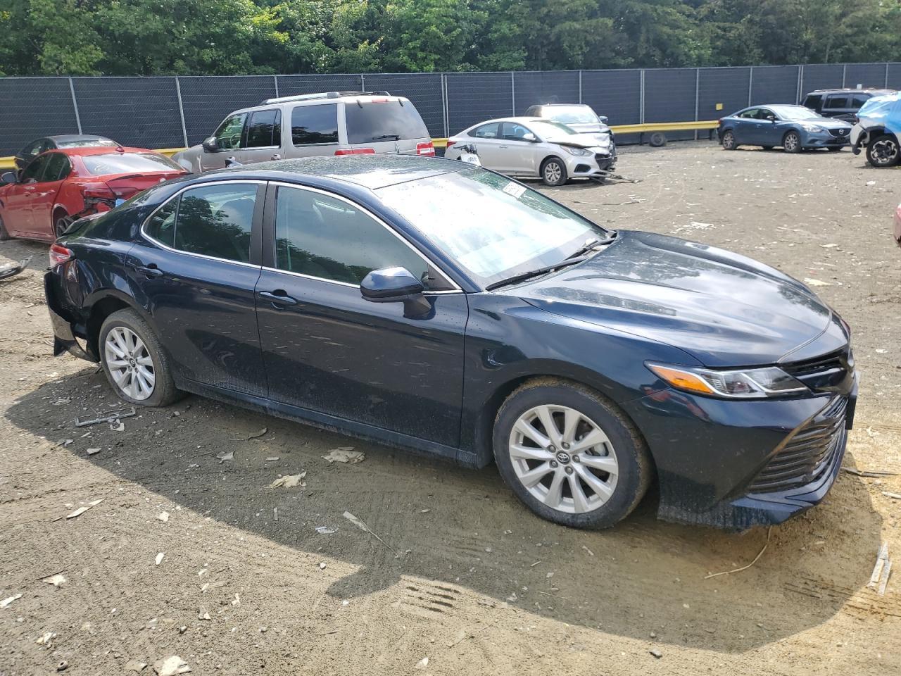 2020 TOYOTA CAMRY LE - Фото 4