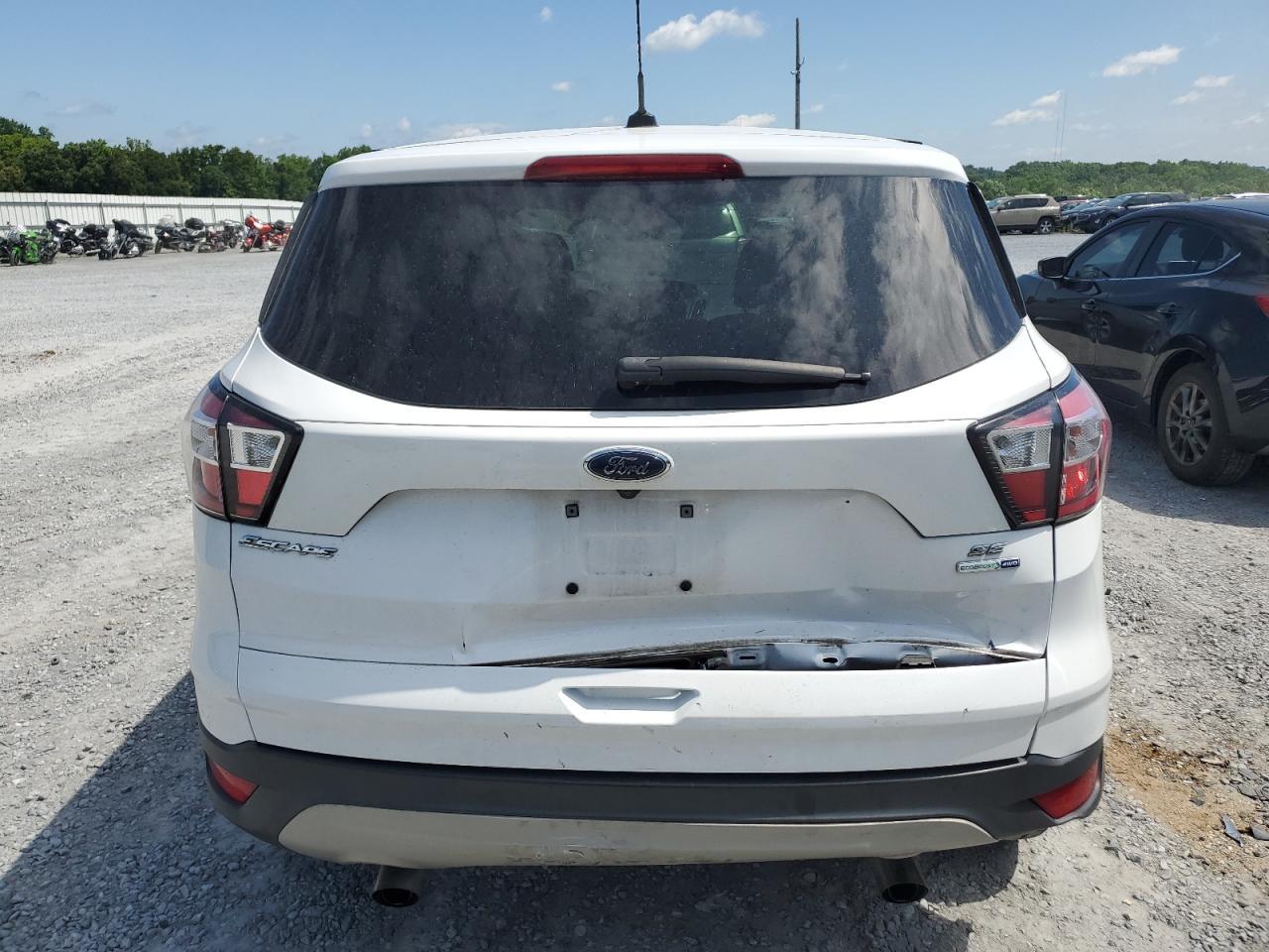 2017 FORD ESCAPE SE - Image 6