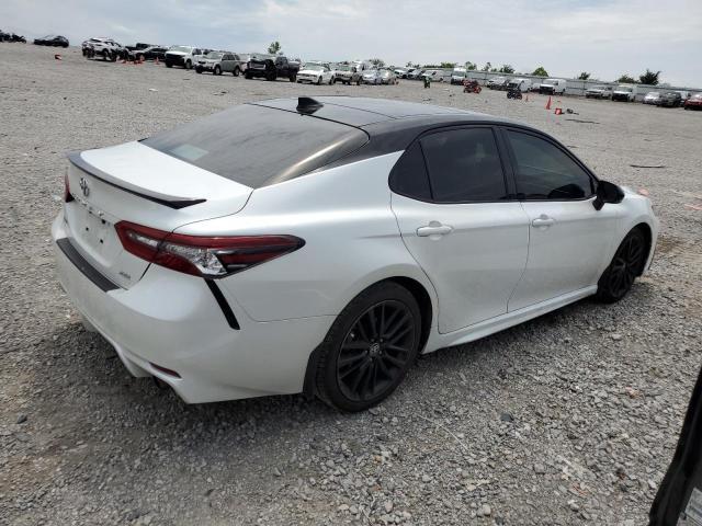 2021 Toyota Camry Xse - Фото 3
