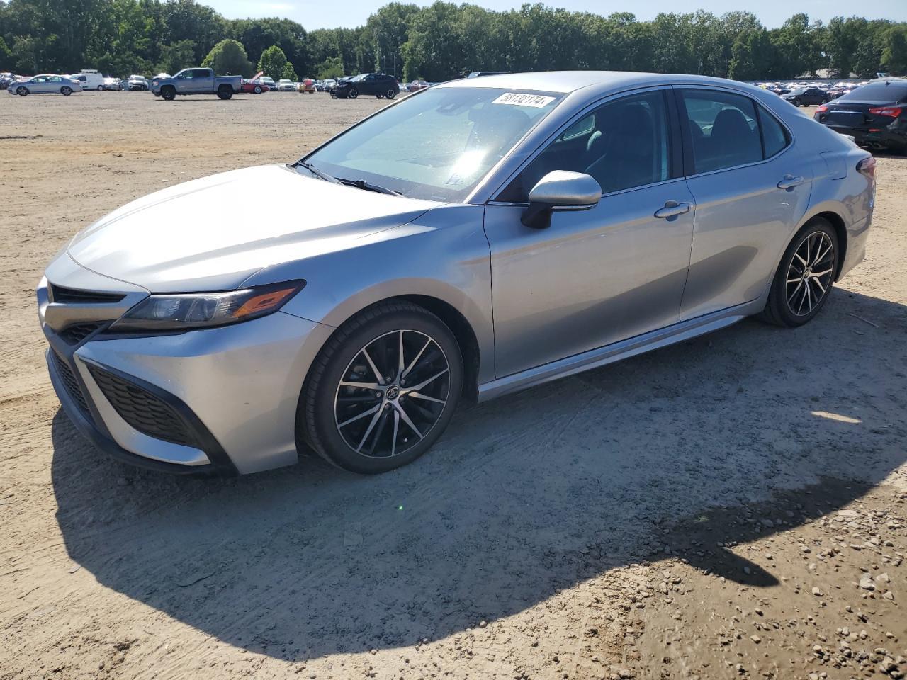 2022 TOYOTA CAMRY SE car image