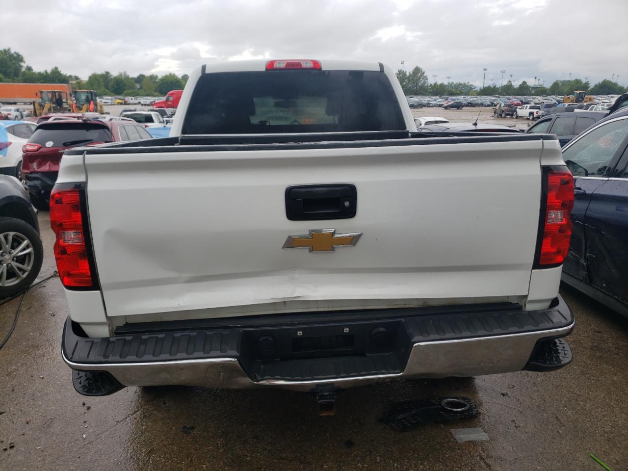 2017 CHEVROLET SILVERADO - Image 6