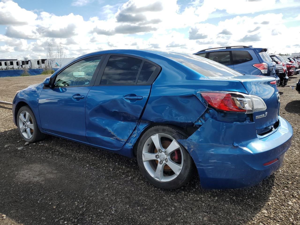 2013 MAZDA 3 I - Фото 2