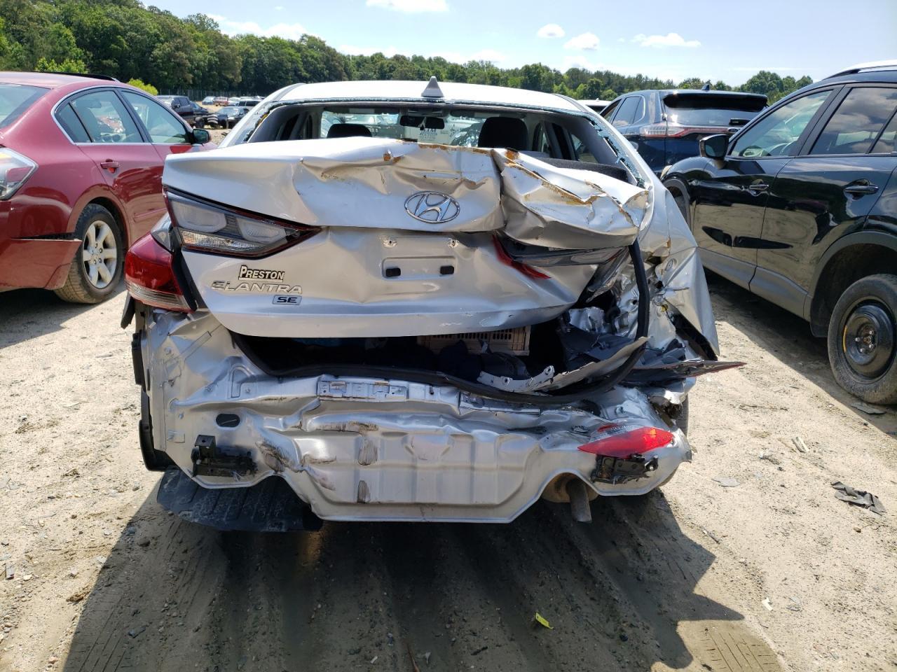 2017 HYUNDAI ELANTRA SE - Фото 6