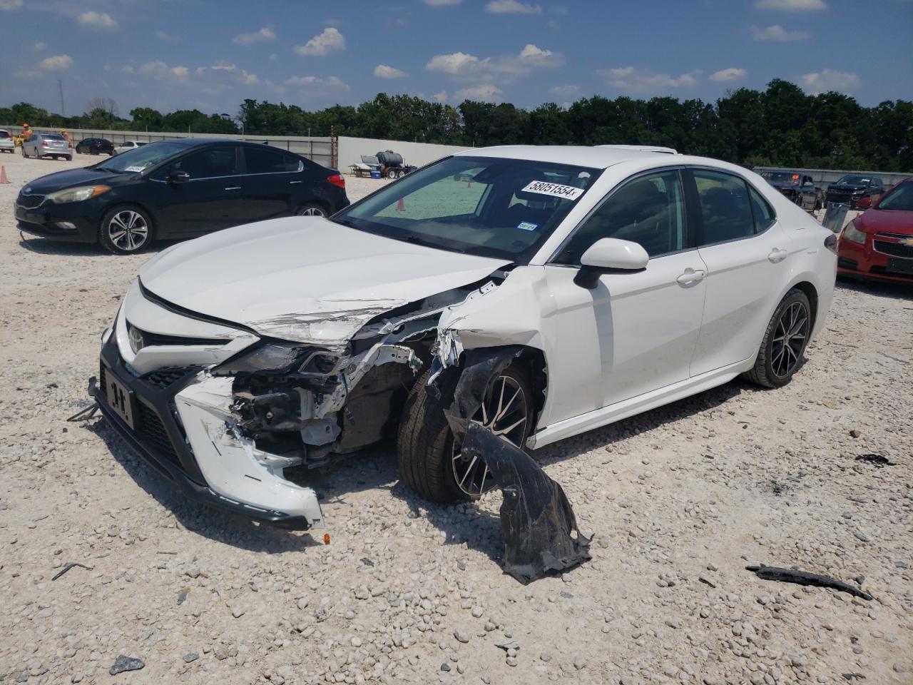 2021 TOYOTA CAMRY SE