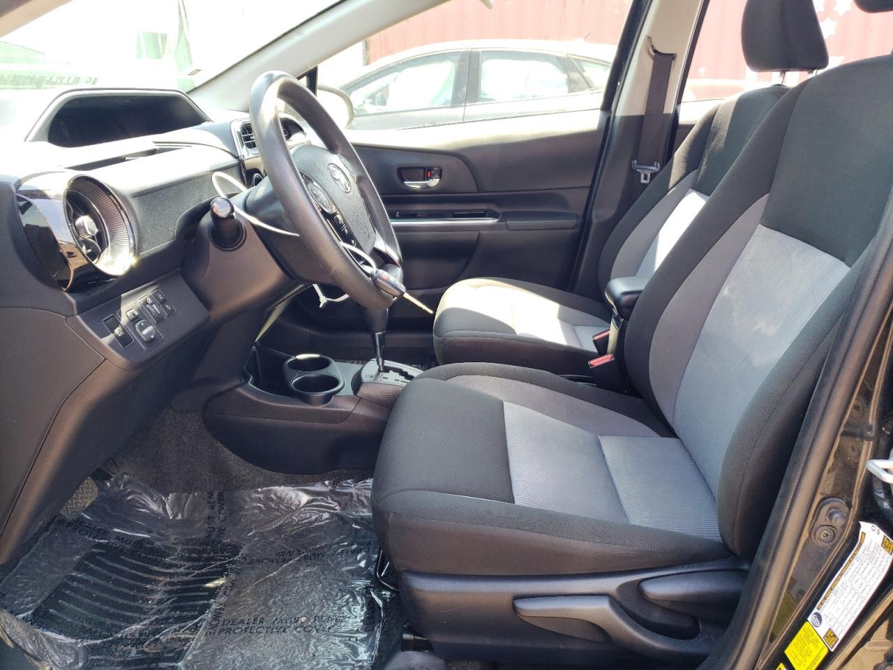 2018 TOYOTA PRIUS C - Image 7