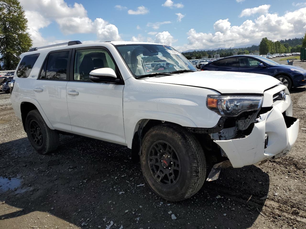 2024 TOYOTA 4RUNNER SR - Image 4