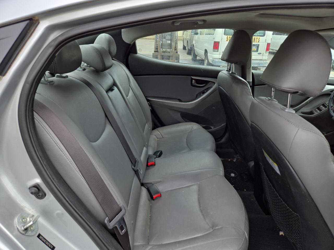 2013 HYUNDAI ELANTRA GL - Image 6