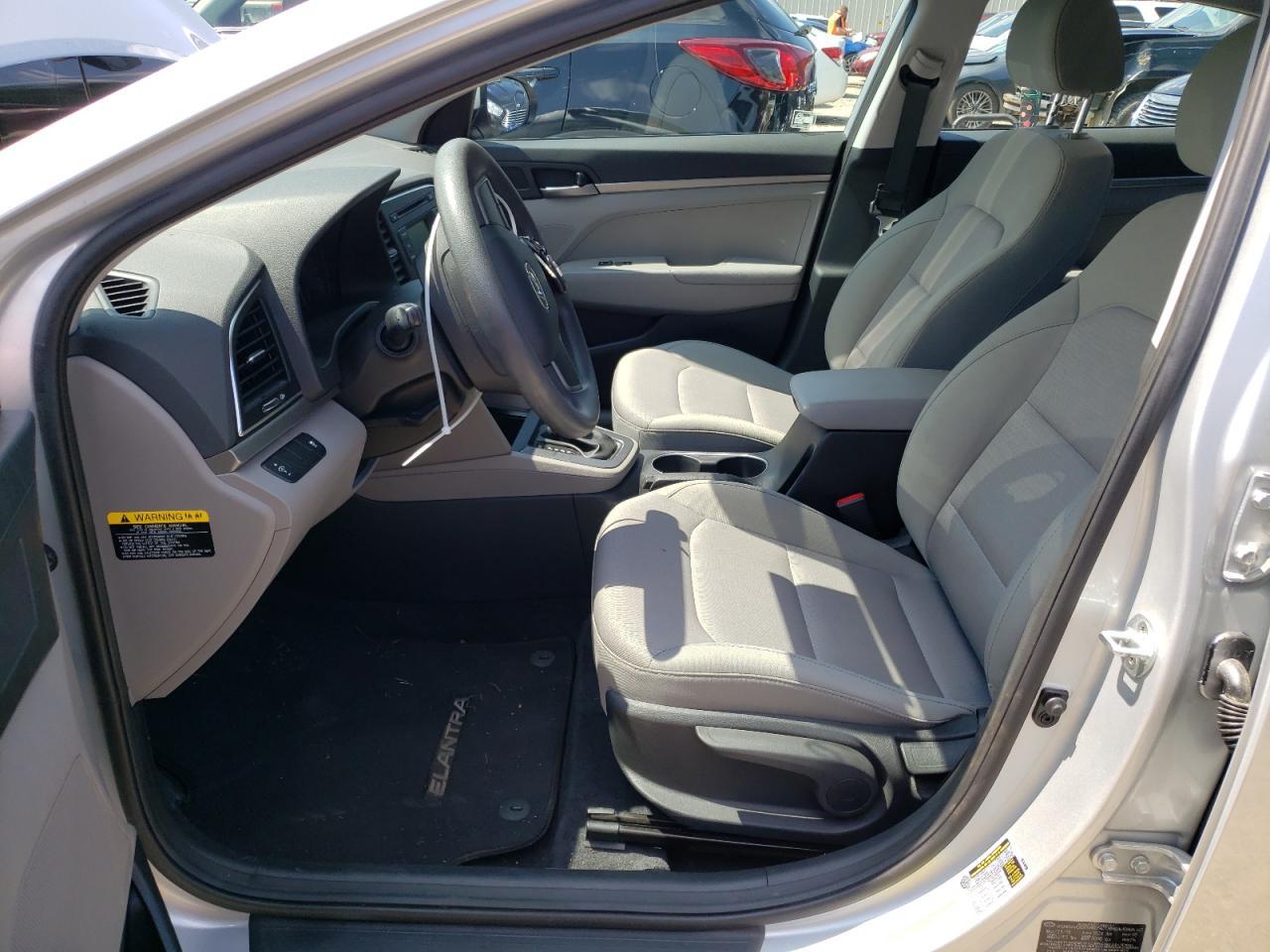 2017 HYUNDAI ELANTRA SE - Фото 7