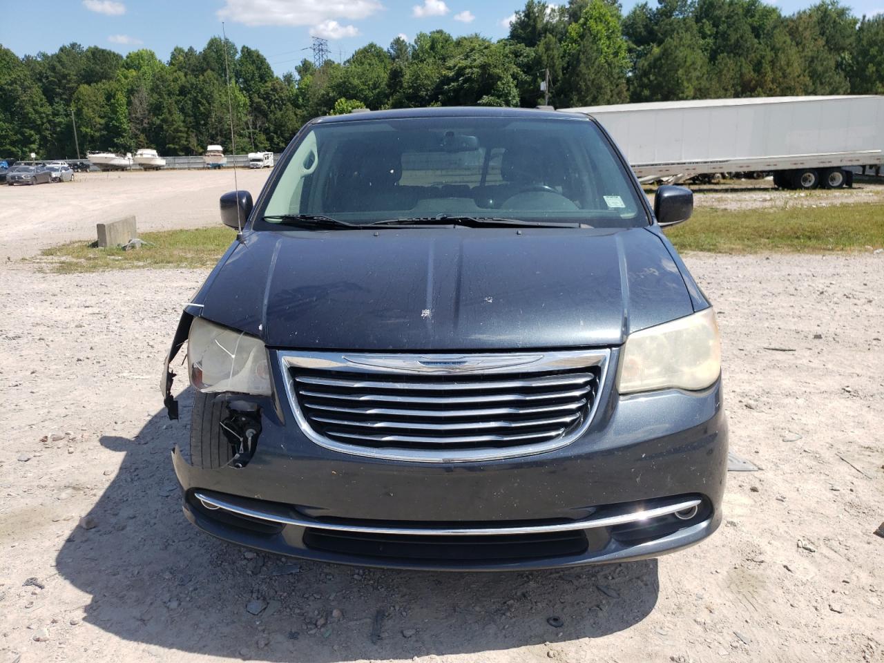 2014 CHRYSLER TOWN & COU - Image 5