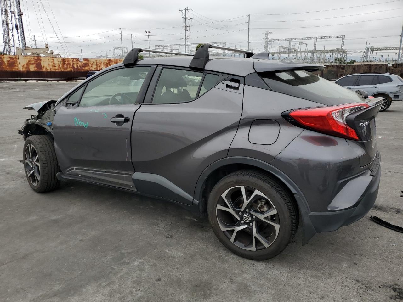 2021 TOYOTA C-HR XLE - Image 2