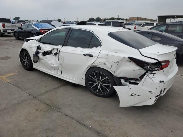 2021 Toyota Camry Se - Фото 2
