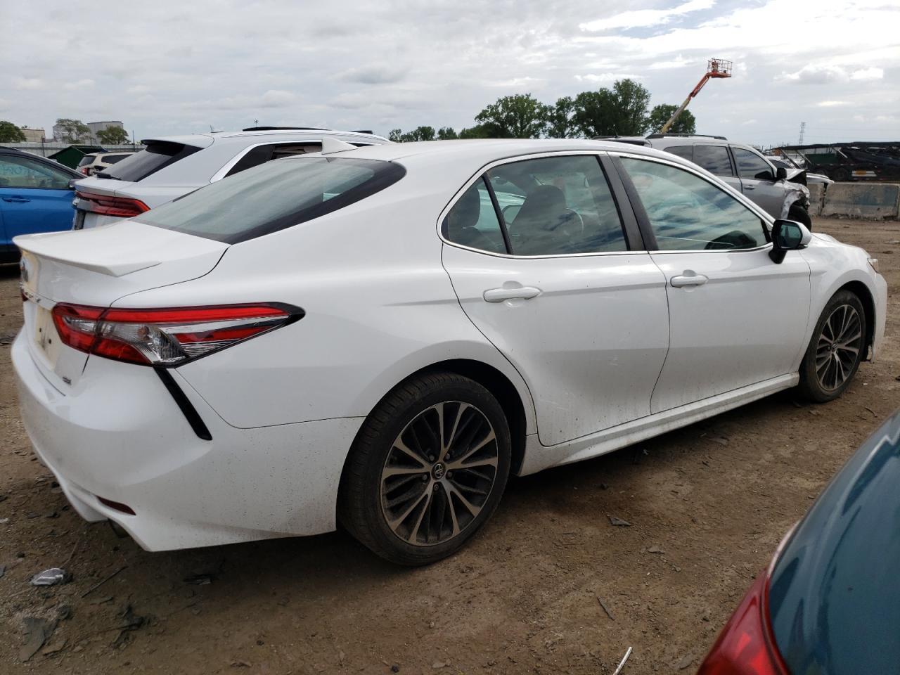 2018 TOYOTA CAMRY L - Image 3