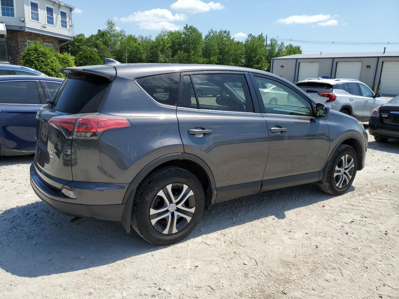 2017 TOYOTA RAV4 LE - Image 3