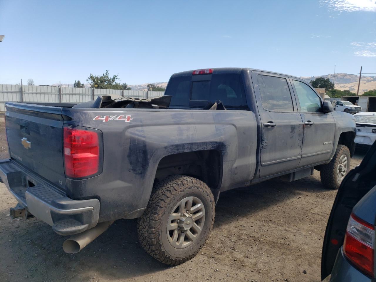 2016 CHEVROLET SILVERADO - Image 3