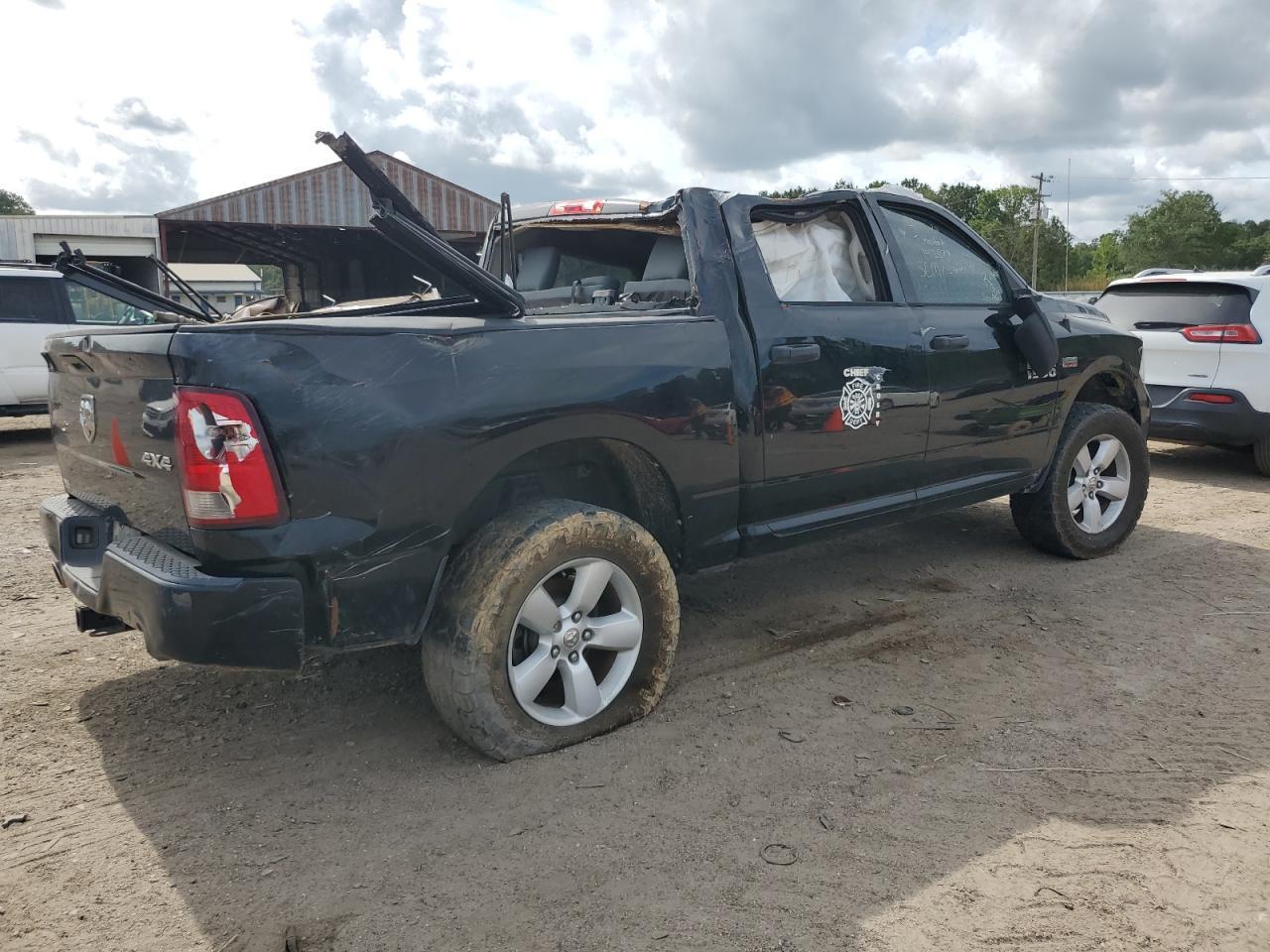 2014 RAM 1500 ST - Фото 3