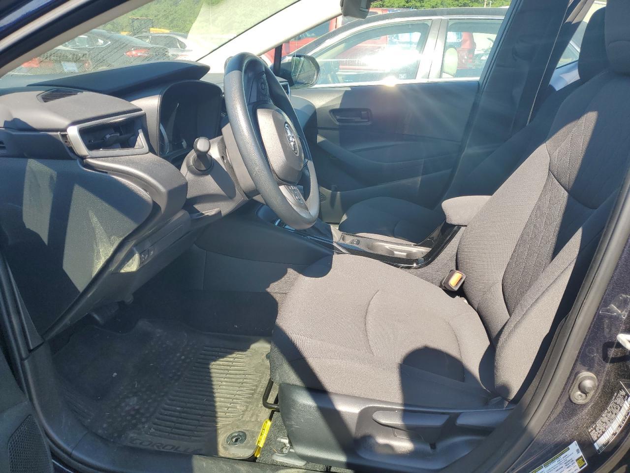 2022 TOYOTA COROLLA LE - Фото 7
