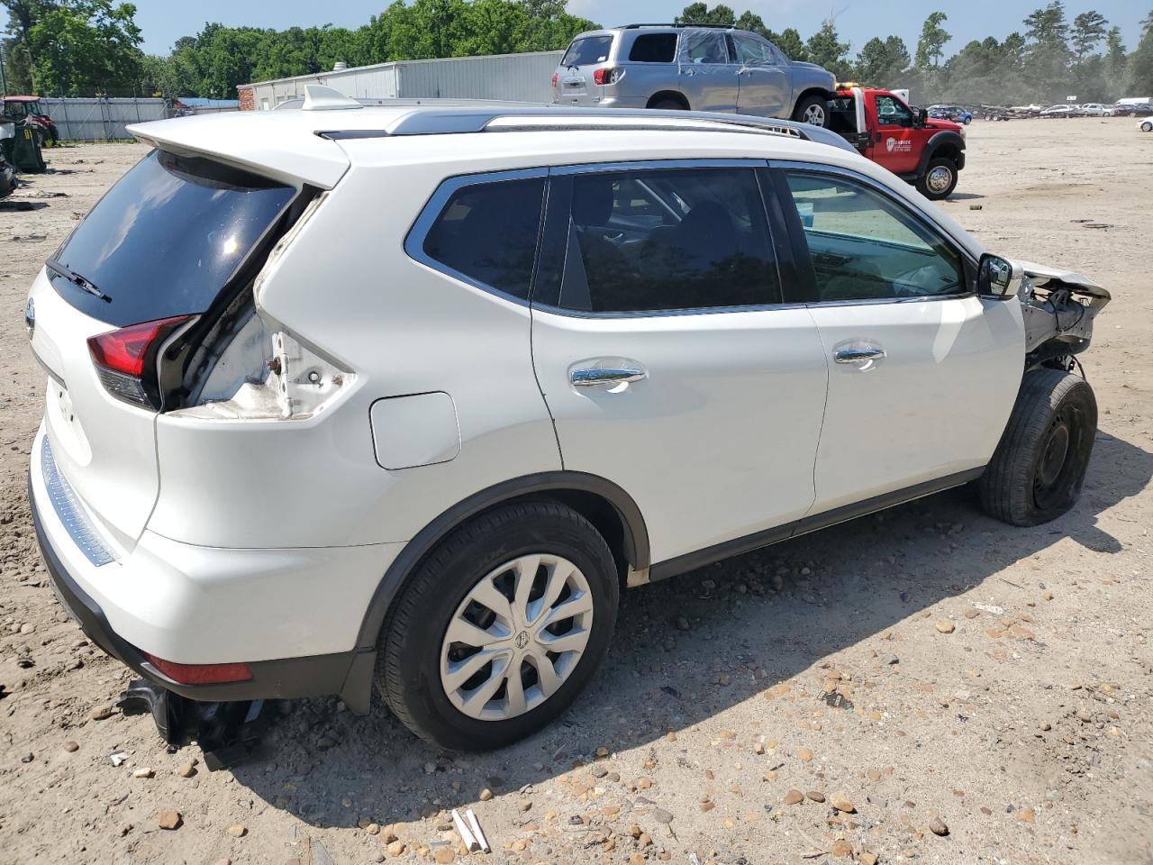 2017 NISSAN ROGUE S - Фото 3