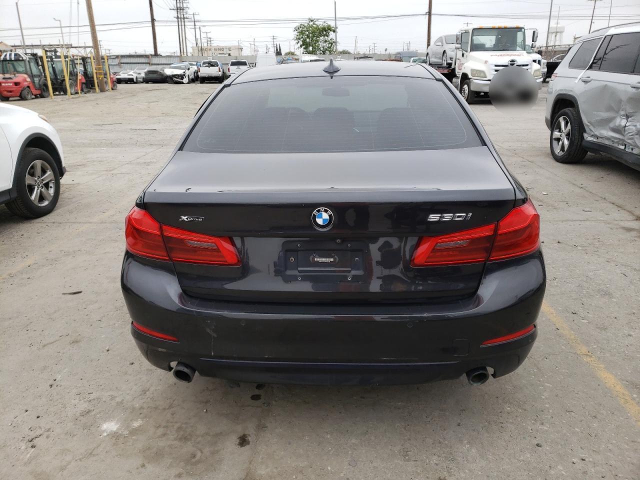 2018 BMW 530 XI - Фото 6