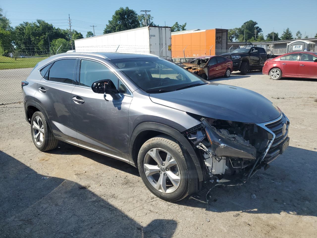 2017 LEXUS NX 200T BA - Фото 4