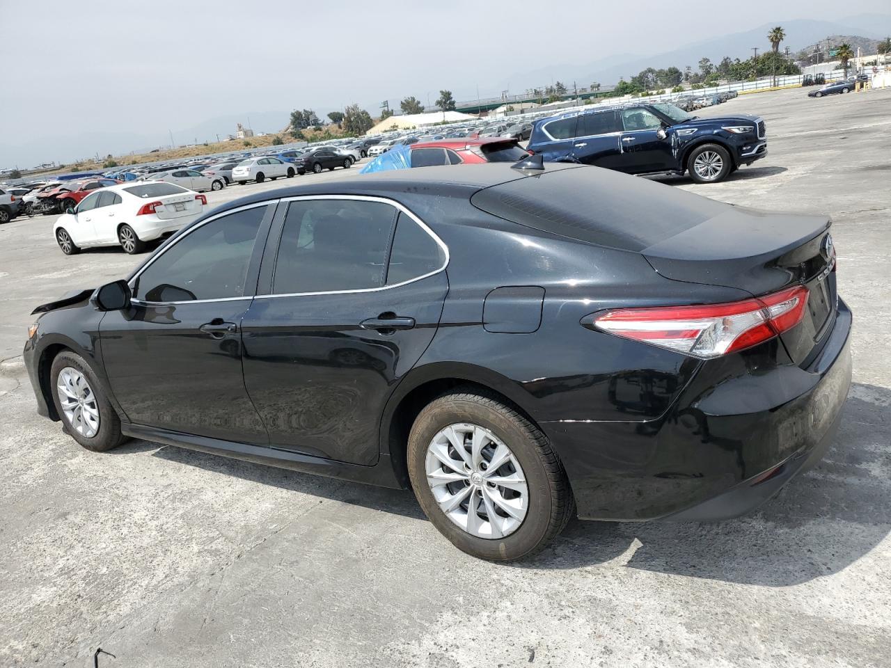 2020 TOYOTA CAMRY LE - Фото 2