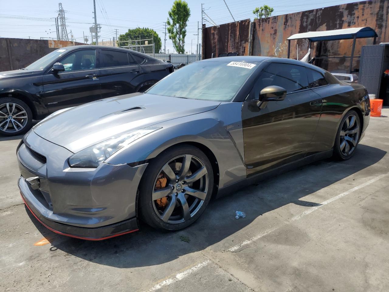 2010 NISSAN GT-R BASE