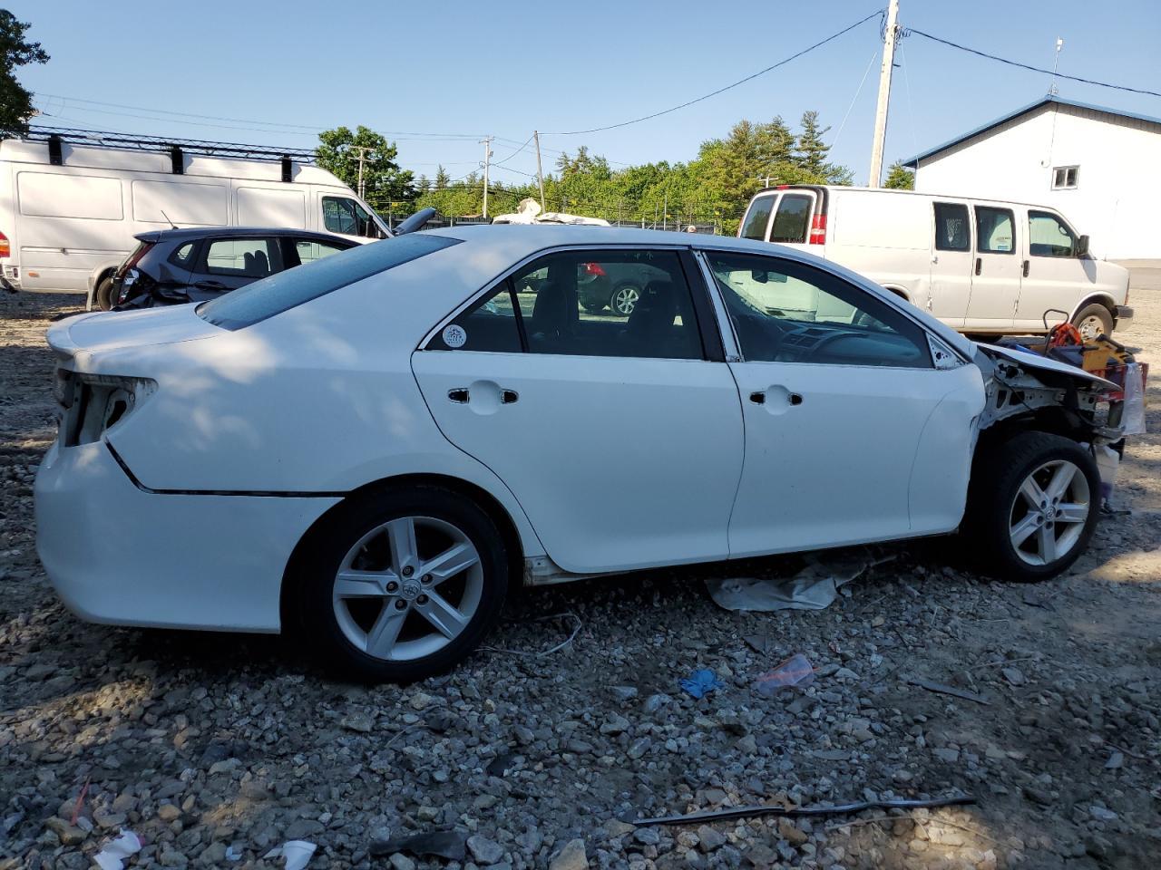 2013 TOYOTA CAMRY L - Image 3