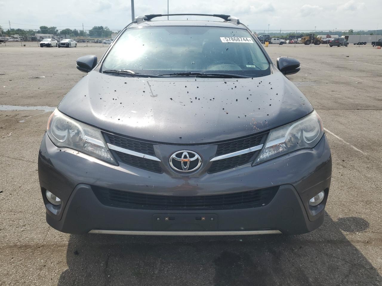 2015 TOYOTA RAV4 XLE - Image 5