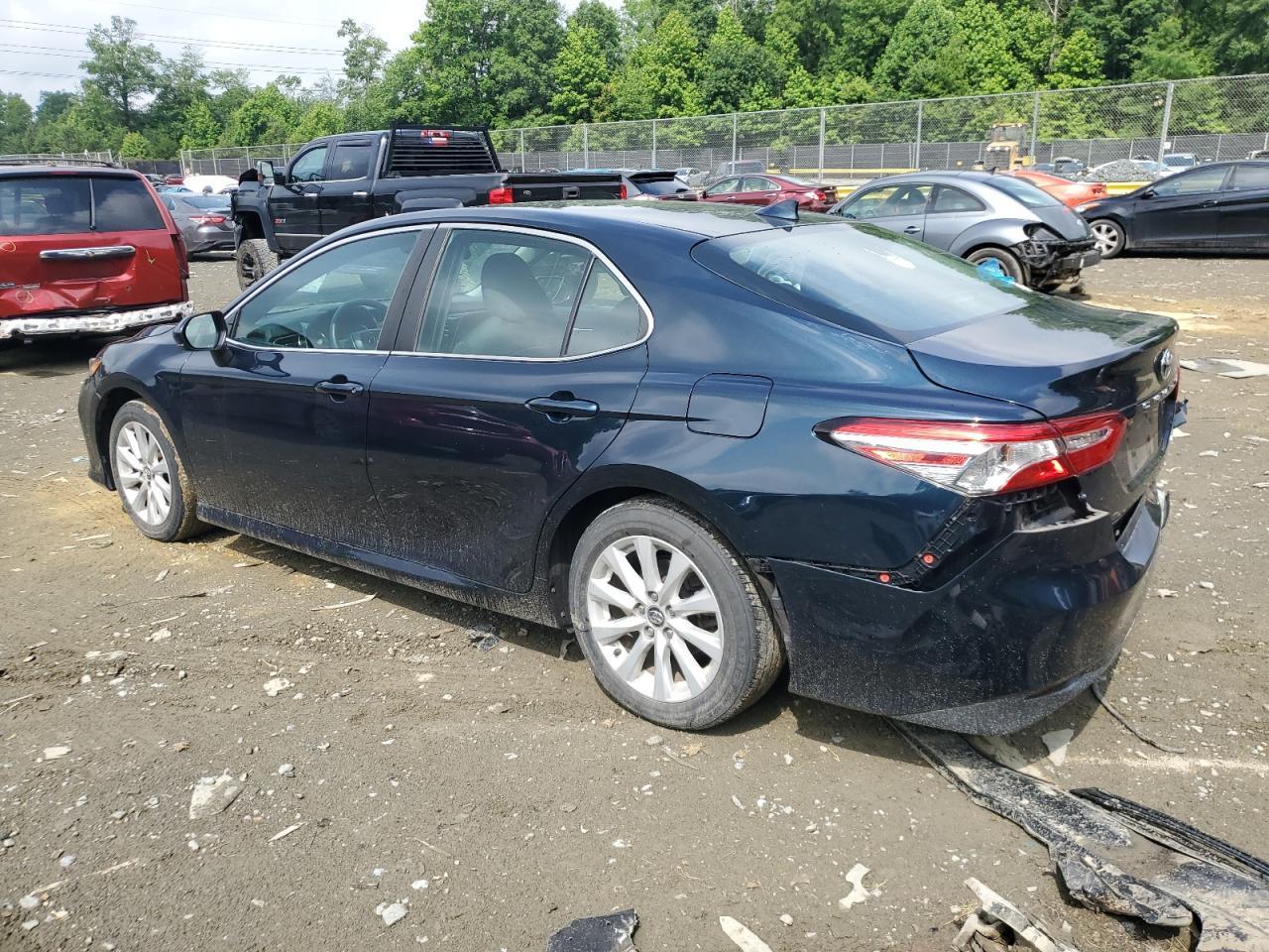 2020 TOYOTA CAMRY LE - Фото 2