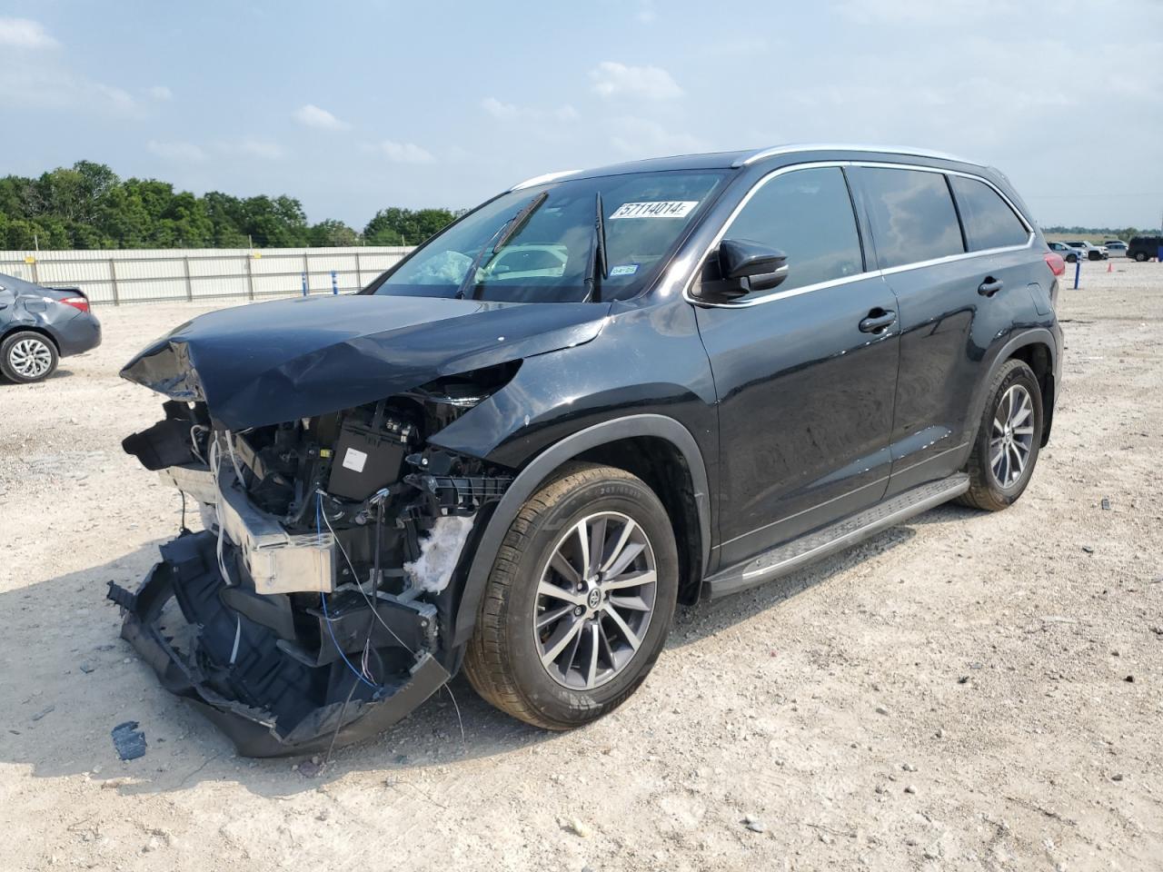 2019 TOYOTA HIGHLANDER car image