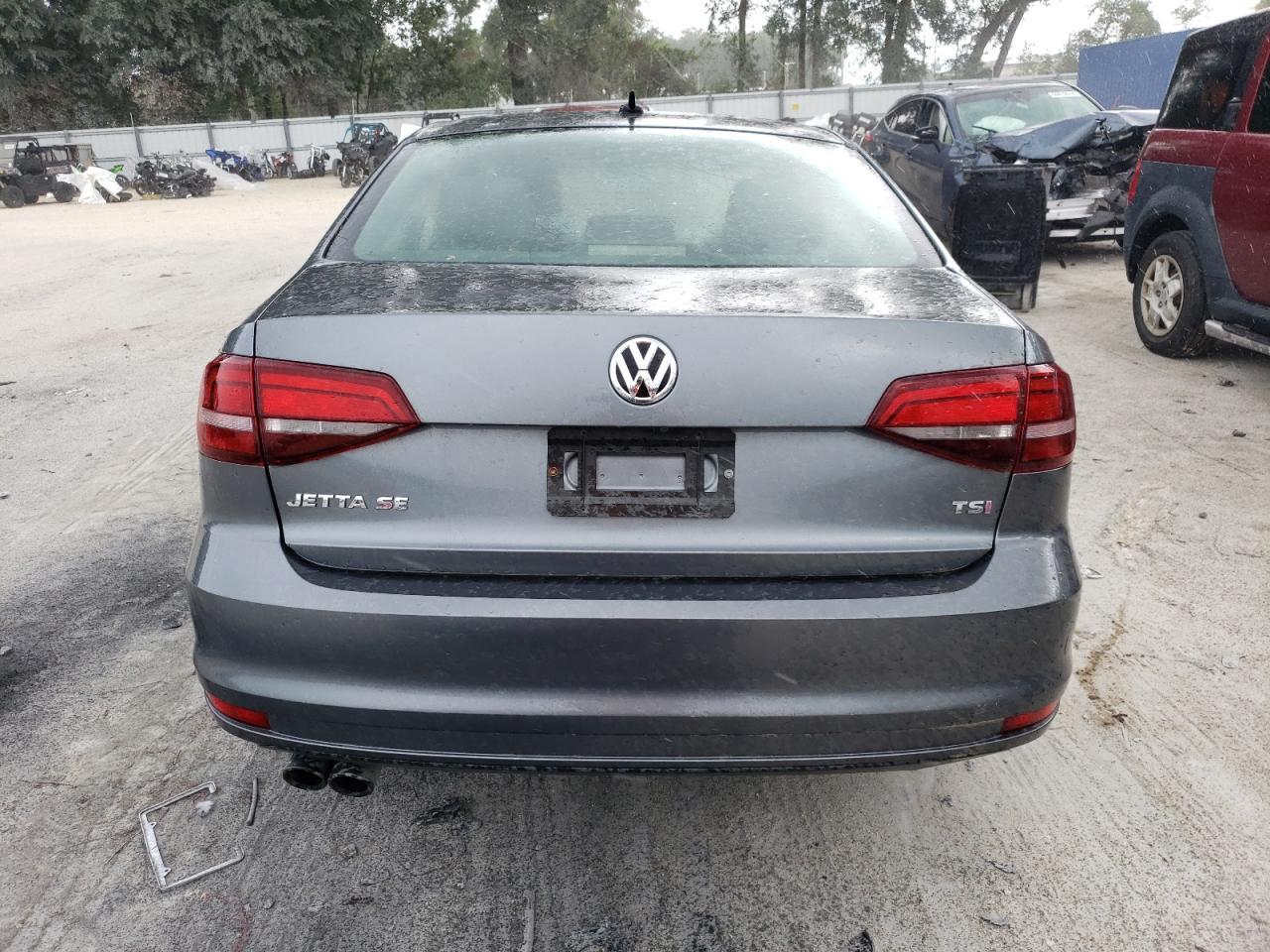 2017 VOLKSWAGEN JETTA SE - Image 6