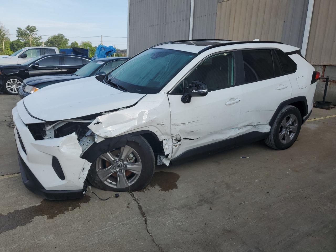 2022 TOYOTA RAV4 XLE