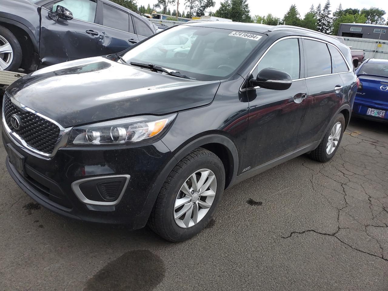 2018 KIA SORENTO LX car image