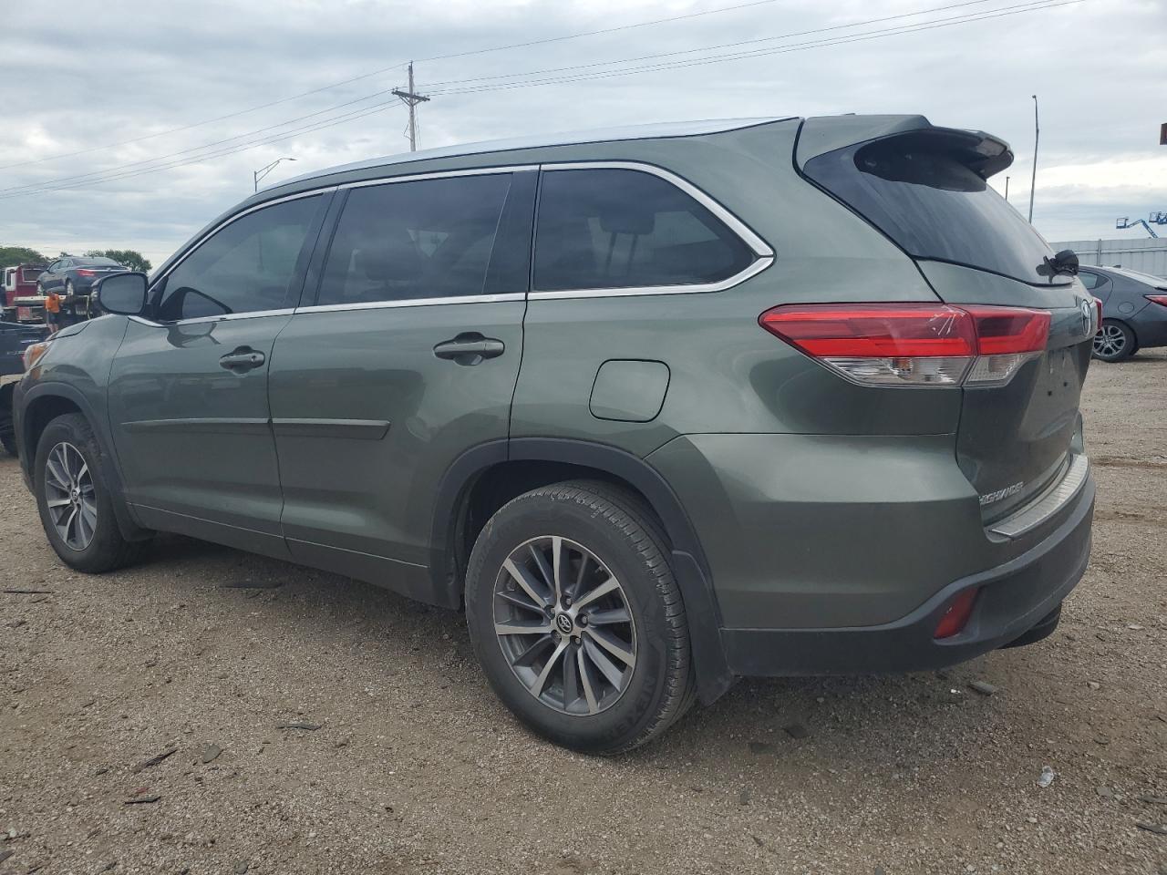 2018 TOYOTA HIGHLANDER - Image 2