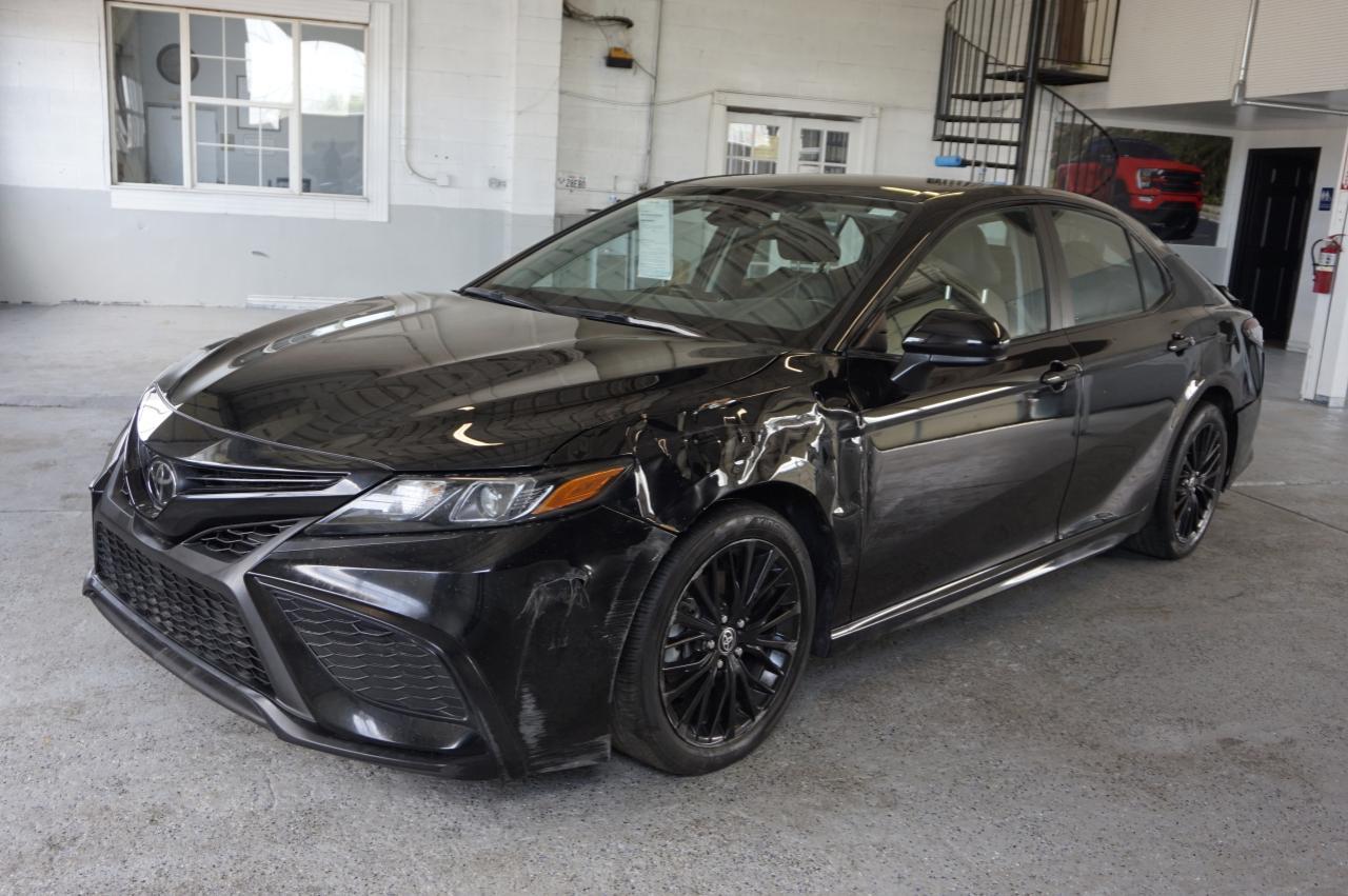 2021 TOYOTA CAMRY SE - Фото 2
