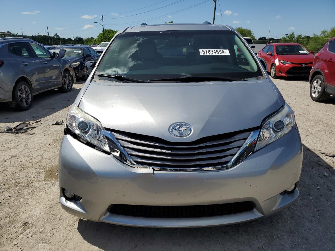 2015 TOYOTA SIENNA XLE - Фото 5