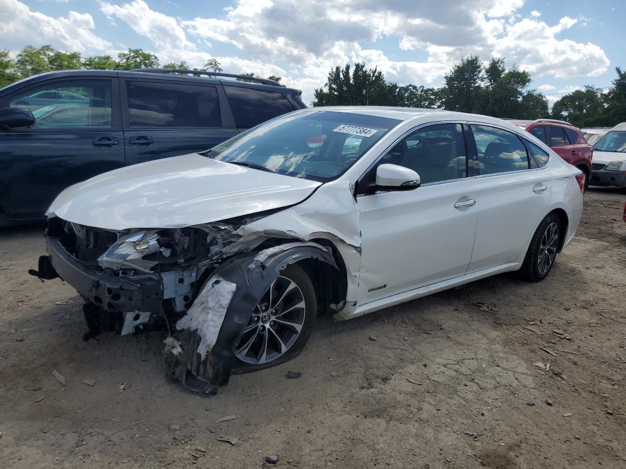 2016 TOYOTA AVALON car image