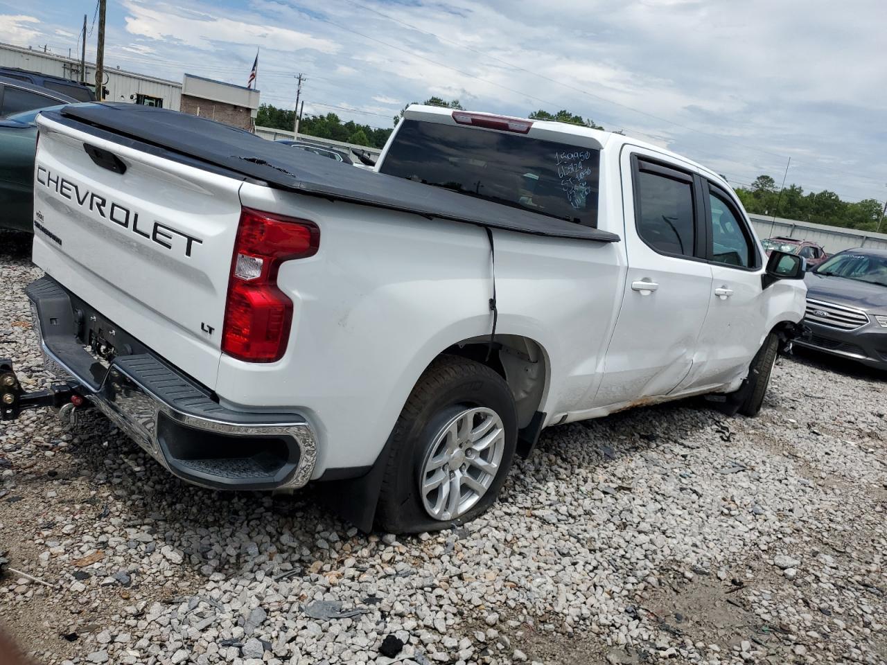 2021 CHEVROLET SILVERADO - Фото 3